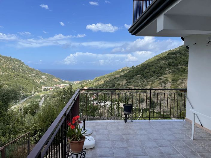 Image No.30-2 Bed Villa for sale