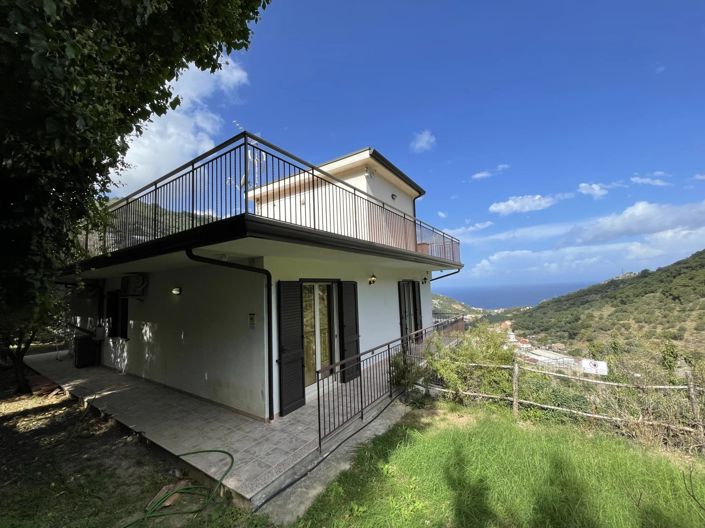 Image No.9-2 Bed Villa for sale