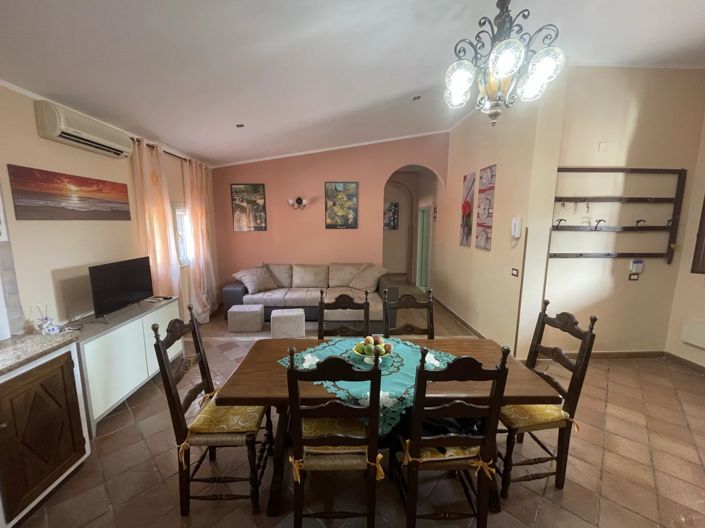 Image No.28-4 Bed House for sale