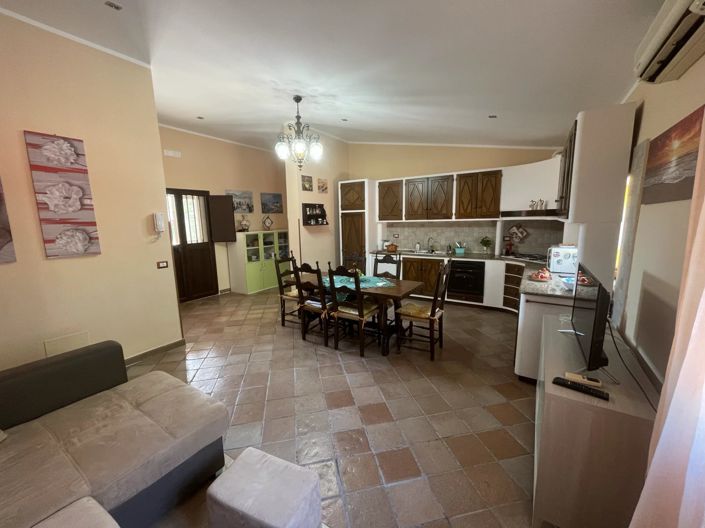 Image No.29-4 Bed House for sale