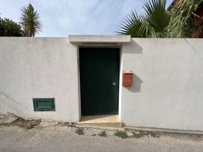 Image No.10-3 Bed Villa for sale