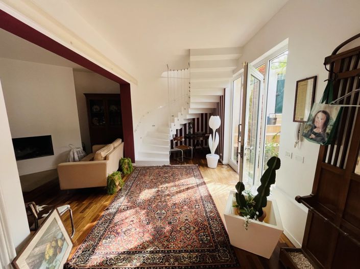 Image No.17-3 Bed Villa for sale