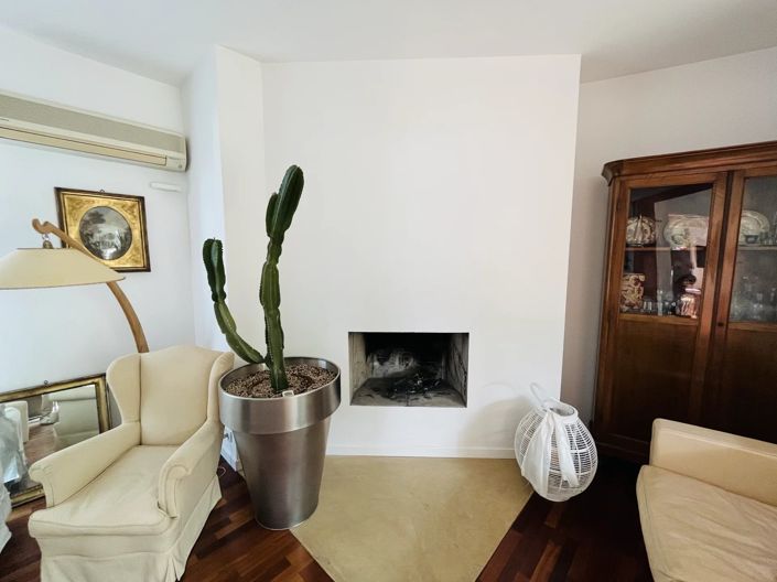 Image No.20-3 Bed Villa for sale