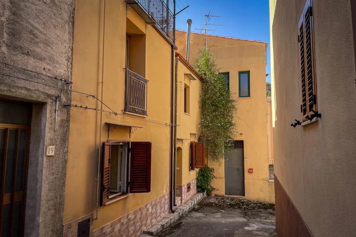 Image No.22-3 Bed Apartment for sale