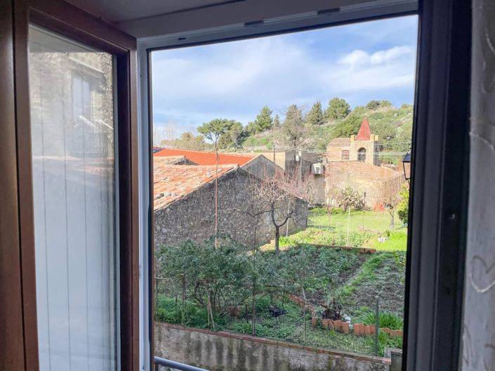 Image No.8-2 Bed House for sale