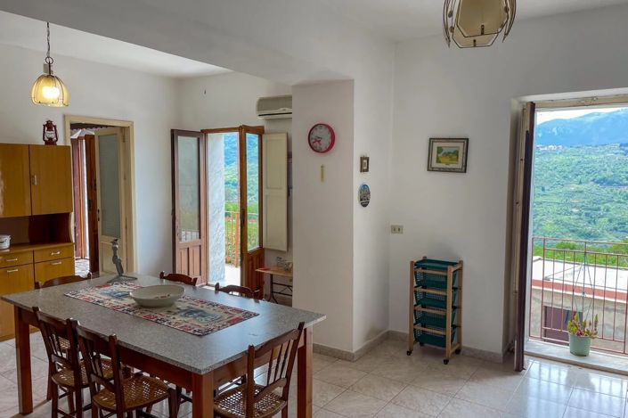 Image No.18-3 Bed Apartment for sale