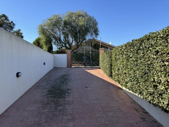 Image No.25-2 Bed Villa for sale