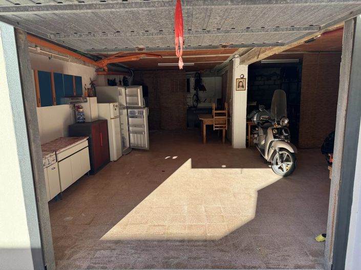 Image No.27-2 Bed Villa for sale