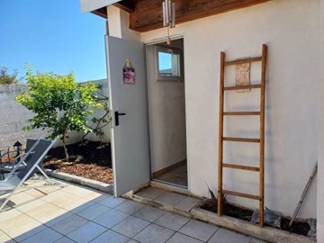 e4ec358c69ce4d1b1f8fc7e371151f2ee71f1b206a106