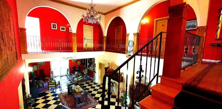 Image No.17-10 Bed Villa for sale