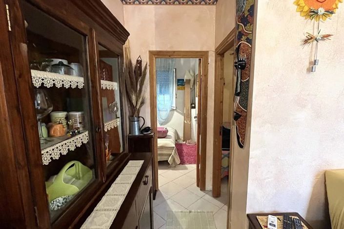 Image No.13-2 Bed House for sale