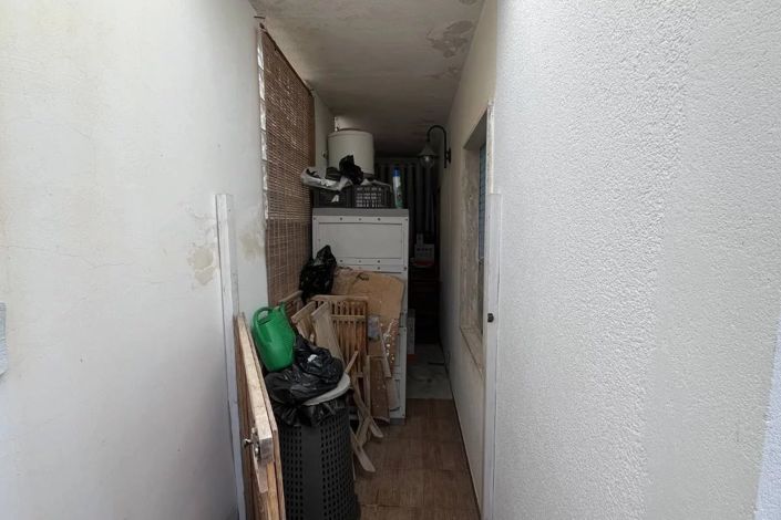 Image No.17-2 Bed House for sale