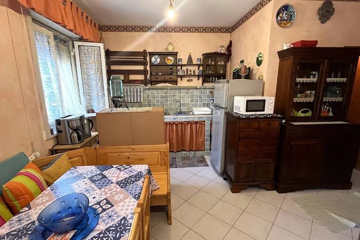 Image No.6-2 Bed House for sale