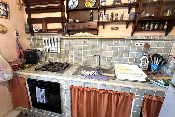 Image No.7-2 Bed House for sale