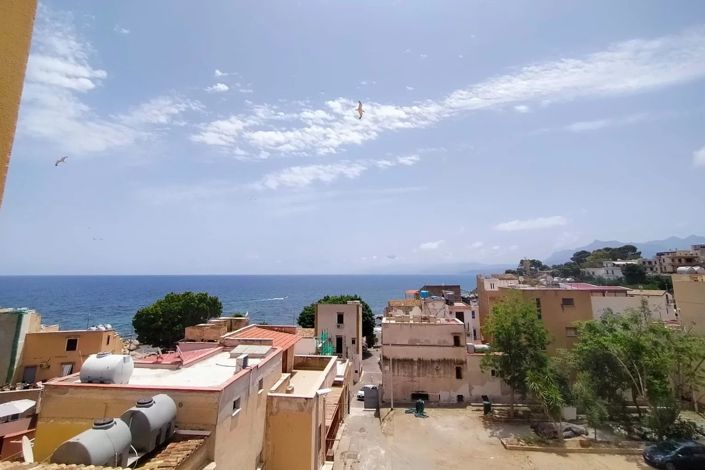 Image No.24-2 Bed Apartment for sale