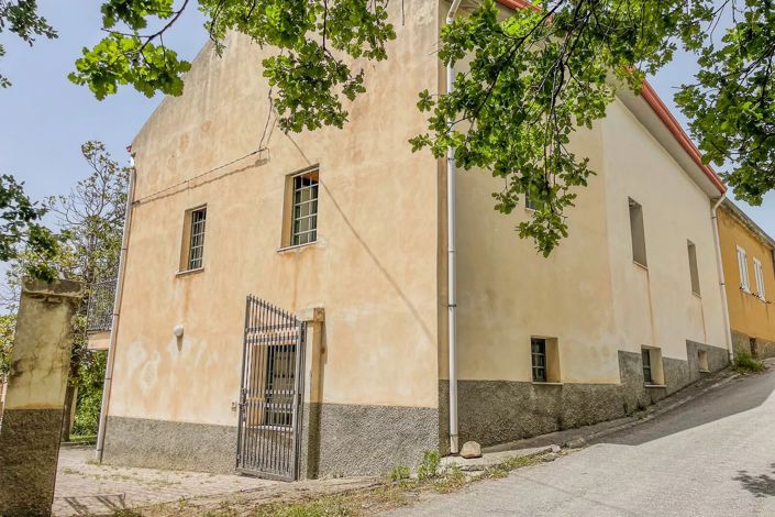 Image No.2-House for sale