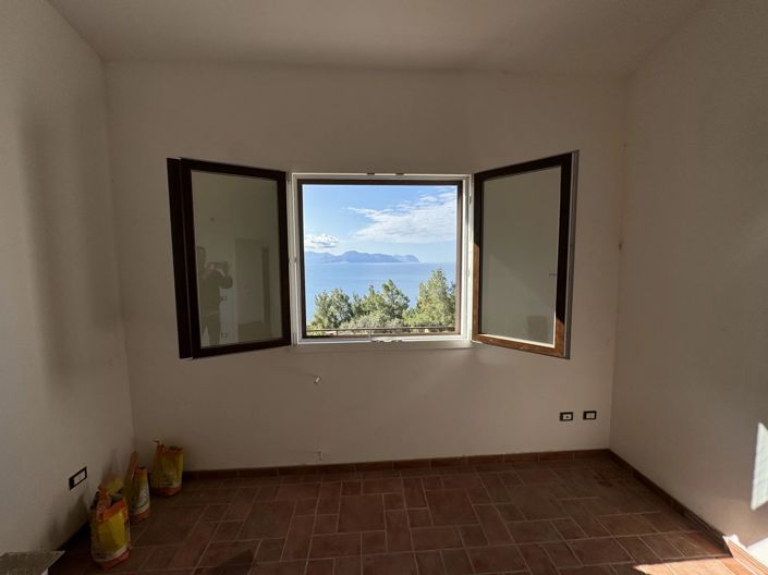 Image No.11-4 Bed Villa for sale