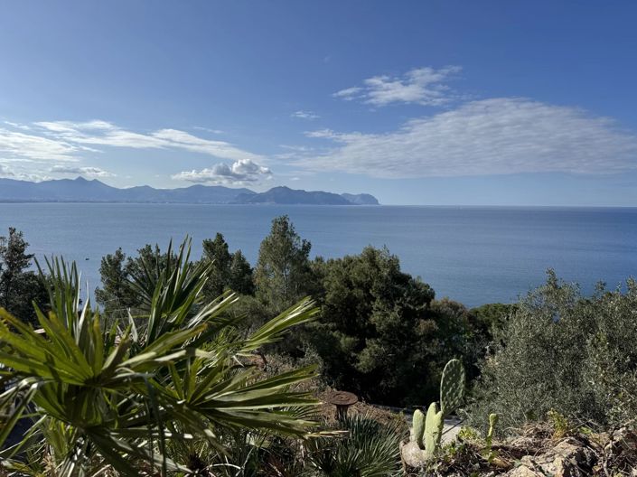 Image No.24-4 Bed Villa for sale