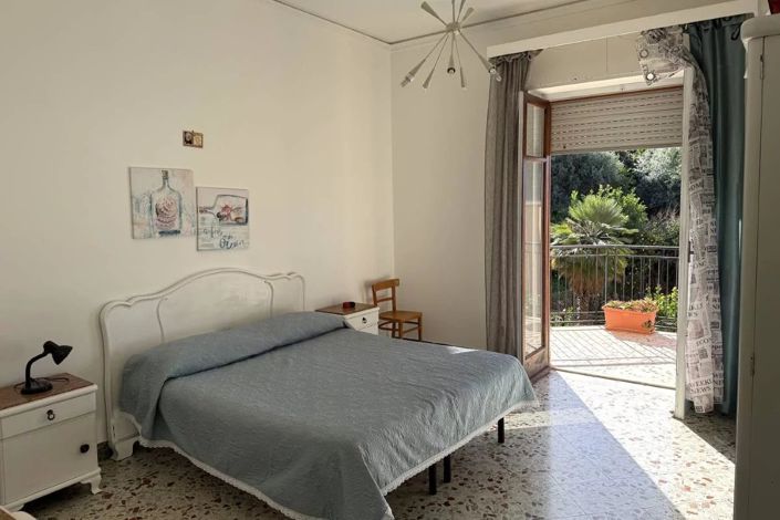 Image No.9-3 Bed Apartment for sale