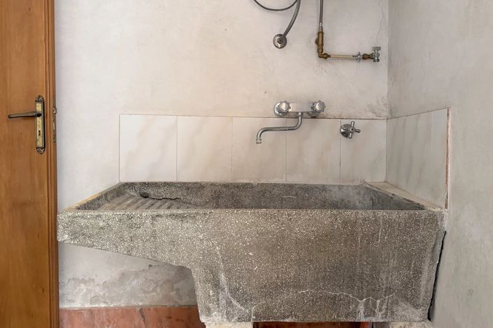 Image No.14-1 Bed House for sale