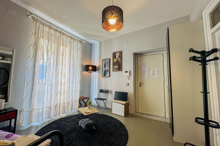 Image No.29-5 Bed Property for sale