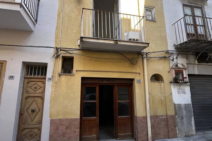 Image No.2-2 Bed House for sale