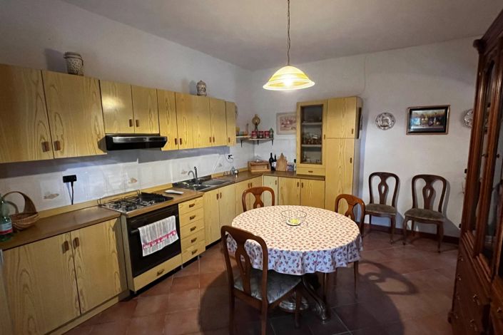 Image No.6-2 Bed House for sale