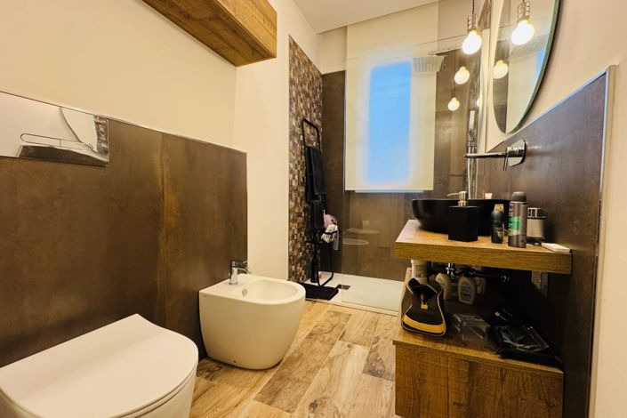 Image No.11-2 Bed Apartment for sale