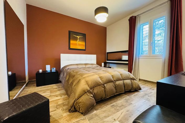 Image No.13-2 Bed Apartment for sale