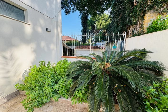 Image No.20-2 Bed Apartment for sale