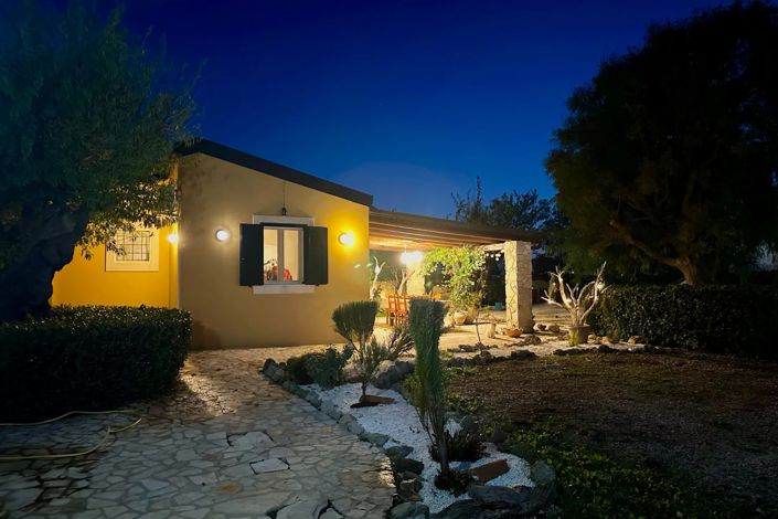 Image No.25-1 Bed House for sale