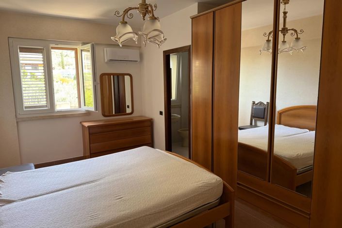 Image No.14-5 Bed Villa for sale