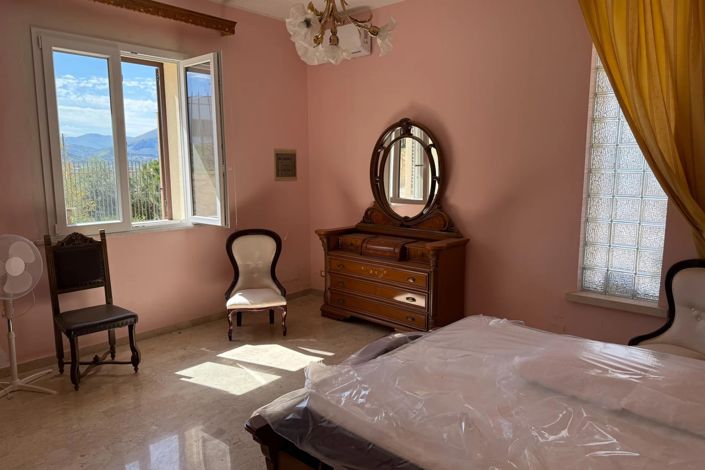 Image No.23-5 Bed Villa for sale