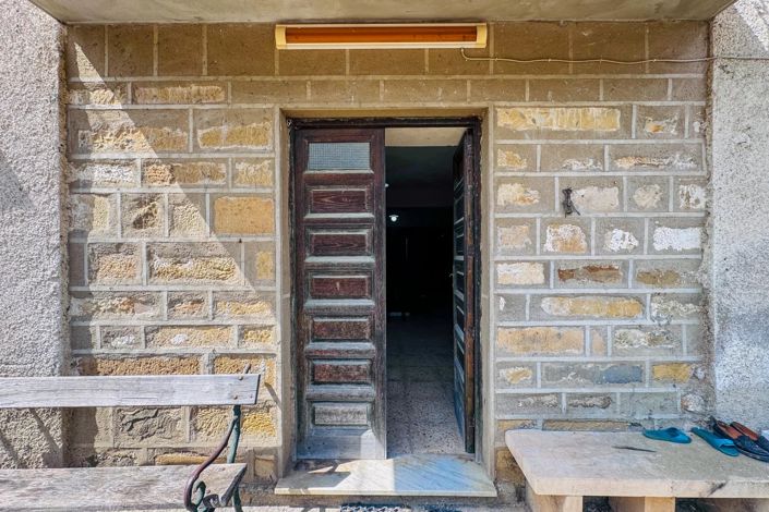 Image No.11-3 Bed House for sale