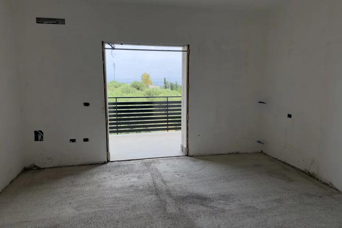 Image No.17-3 Bed House for sale