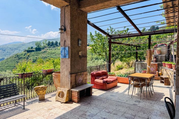 Image No.15-2 Bed House for sale