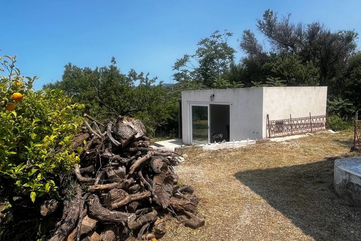 Image No.6-1 Bed House for sale