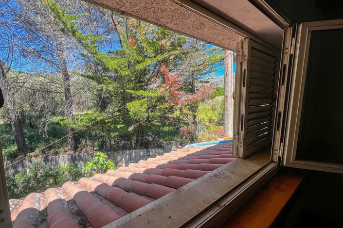 Image No.26-4 Bed House for sale