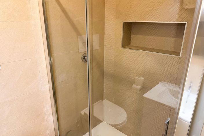 Image No.10-1 Bed House for sale