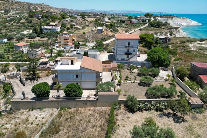 Image No.29-4 Bed Villa for sale