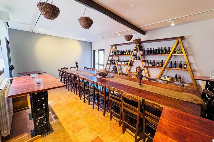 Image No.25-6 Bed House for sale