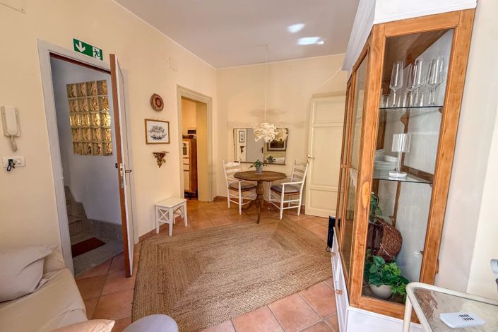 Santa Flavia, Apartment