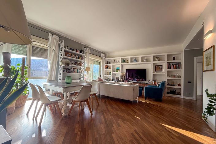 Image No.1-3 Bed Apartment for sale