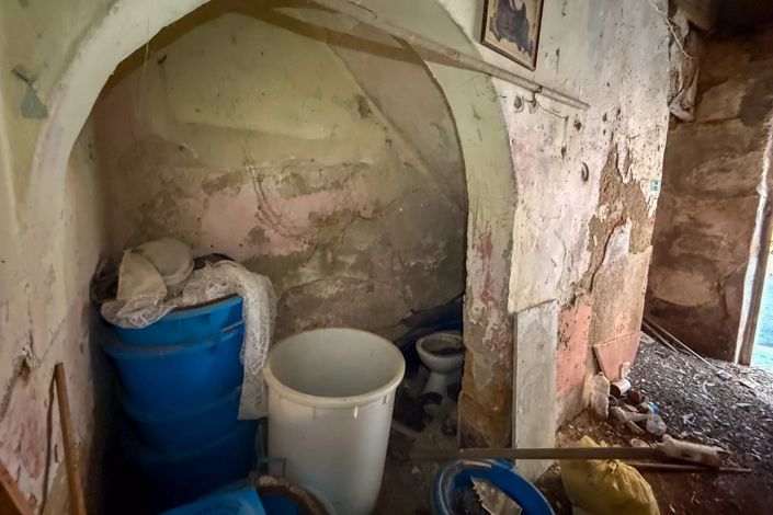 Image No.9-2 Bed House for sale