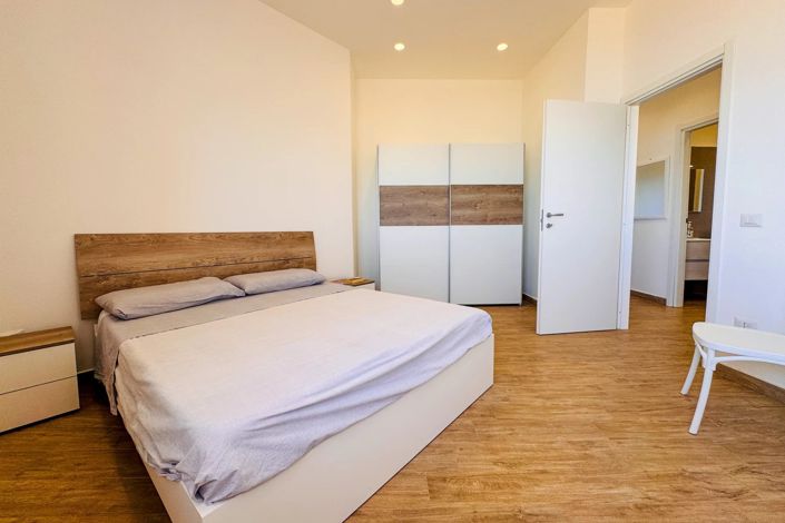 Image No.20-2 Bed Apartment for sale