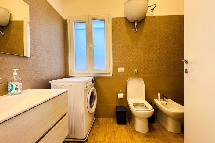 Image No.22-2 Bed Apartment for sale