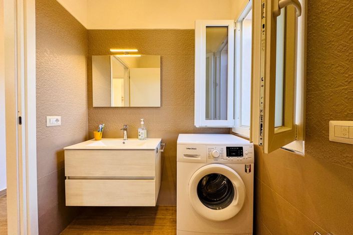 Image No.24-2 Bed Apartment for sale