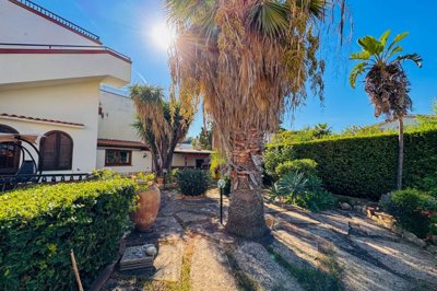 f11fdfb4faba89058296329734fa716153f8c7d69c192