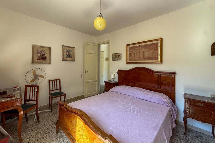 Image No.14-2 Bed House for sale