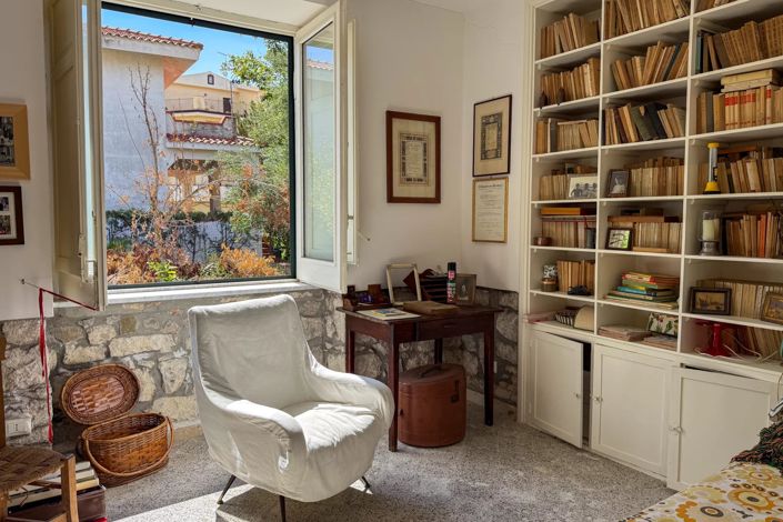 Image No.4-2 Bed House for sale